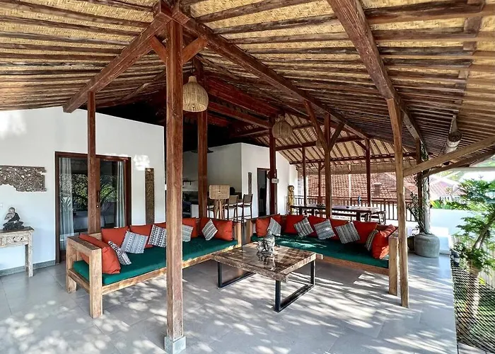 Joglo - Tropical Oasis Villa